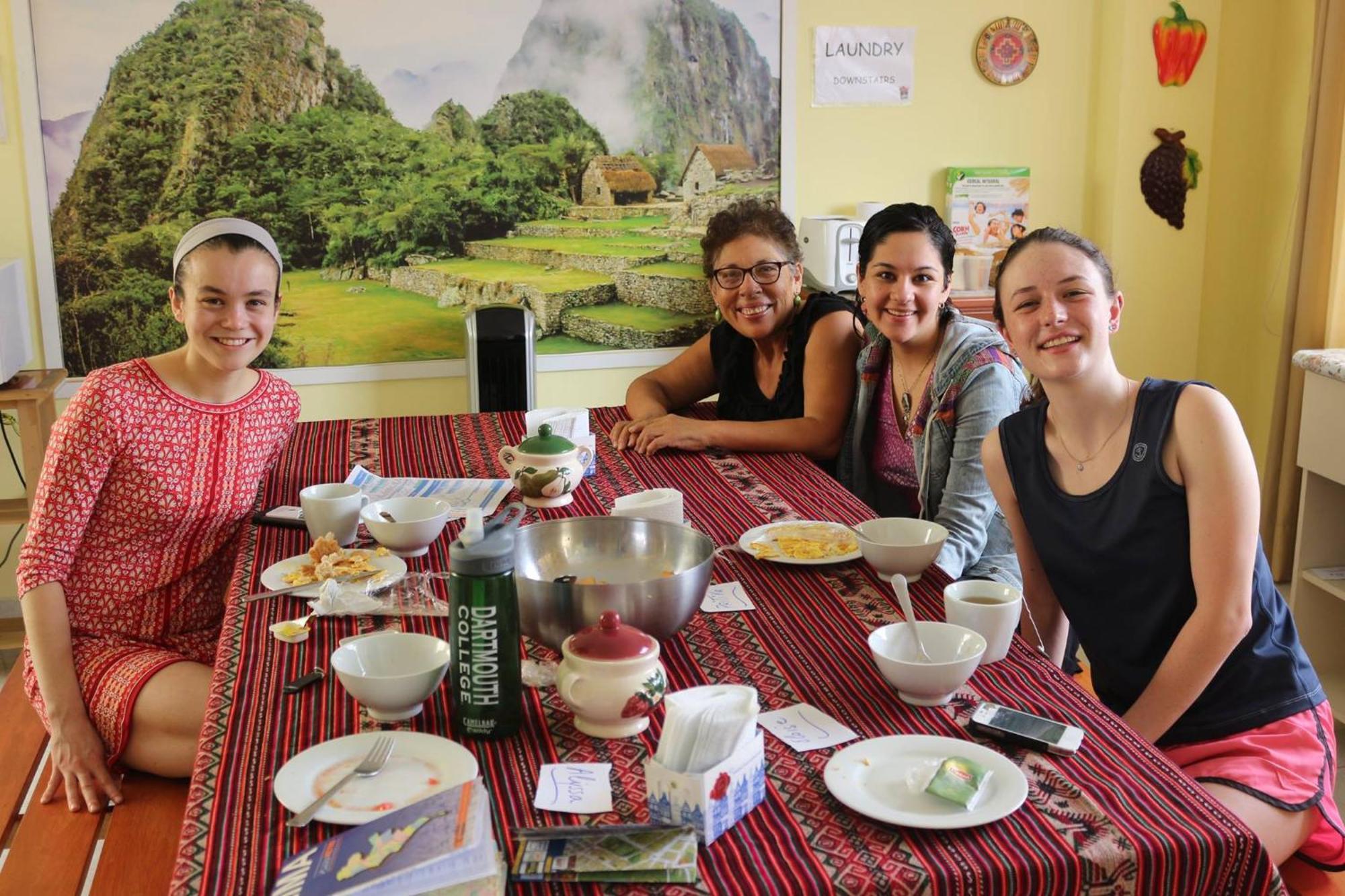 Mama Backpackers Hostel ลิมา ภายนอก รูปภาพ