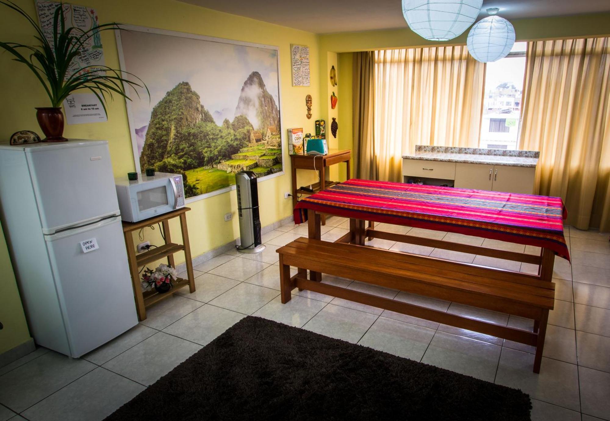 Mama Backpackers Hostel ลิมา ภายนอก รูปภาพ
